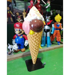 FIGURA HELADO DE BOLAS CON NATA