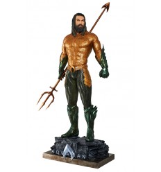 FIGURA AQUAMAN EDICION LIMITADA