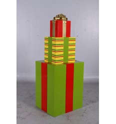 FIGURA DE PILA DE REGALOS