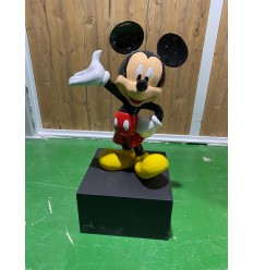 FIGURA MICKEY MOUSE SOBRE CAJÓN