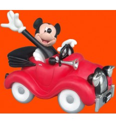 MICKEY EN COCHE