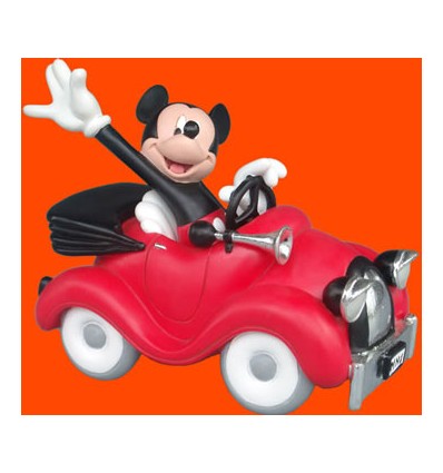 MICKEY EN COCHE