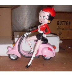 BETTY BOOP EN MOTO VESPA