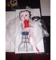 BETTY BOOP CAMARERA EN TABURETE