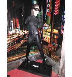 ESTATUA CATWOMAN HEROINA