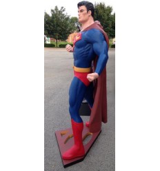 ESTATUA SUPERMAN CLASSIC