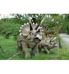 REPLICA DINOSAURIO TRICERATOPS