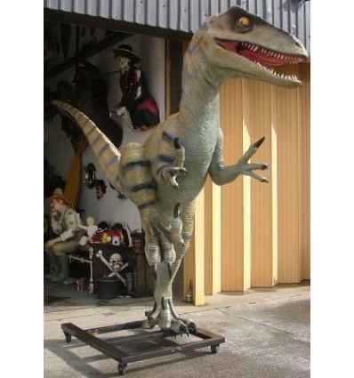 DINOSAURIO VELOCIRAPTOR