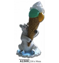 OSO POLAR CON HELADO CUCURUCHO